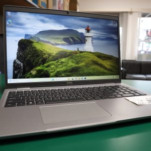 Dell Latitude 5520 15 Inch Laptop